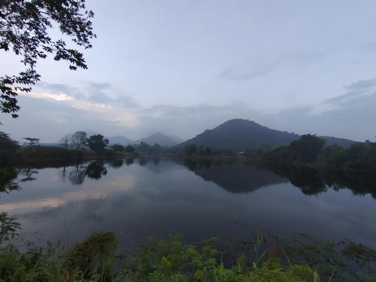 Royal Mountain Hut Hotel Ratchaburi Luaran gambar