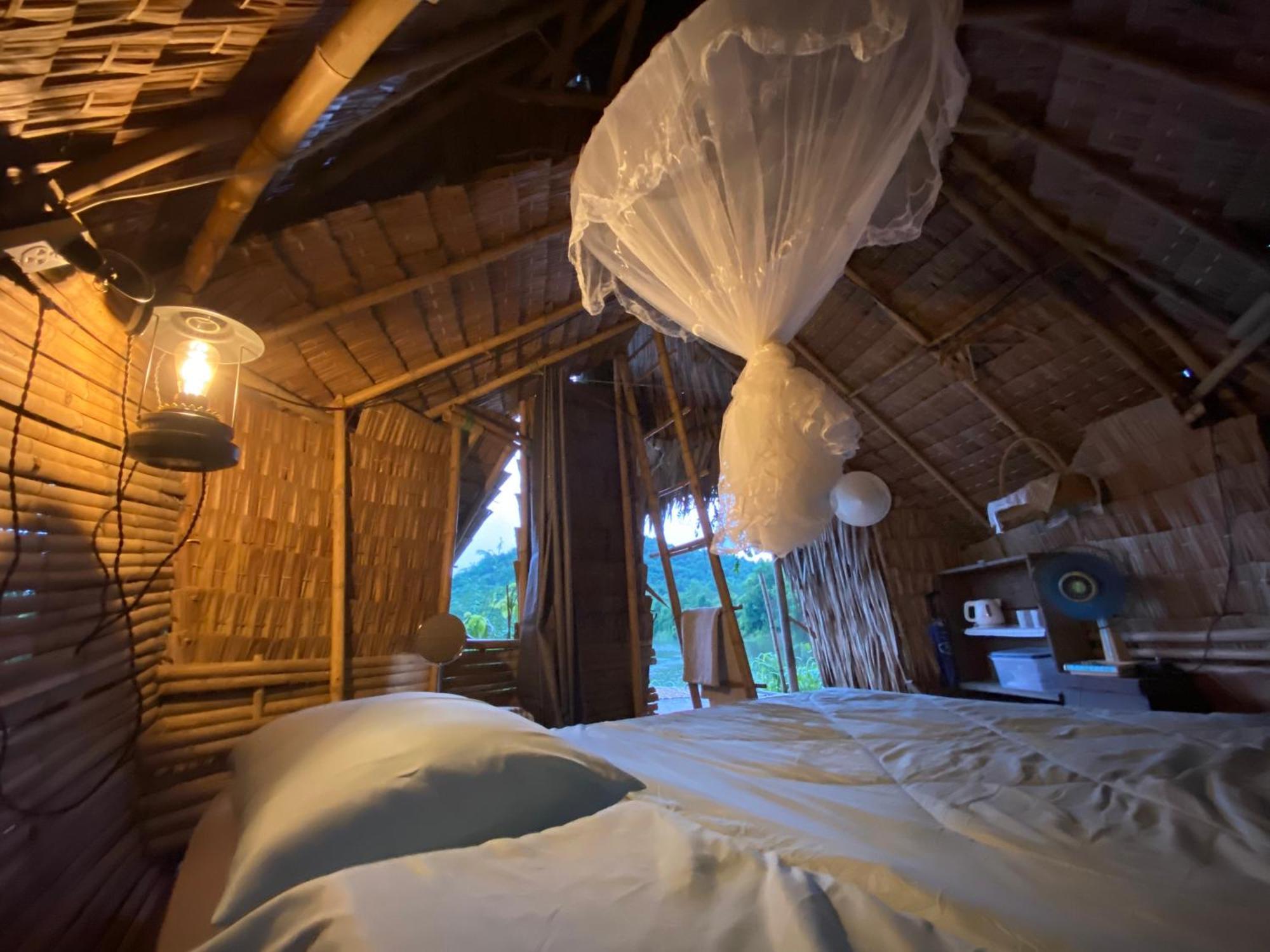 Royal Mountain Hut Hotel Ratchaburi Luaran gambar