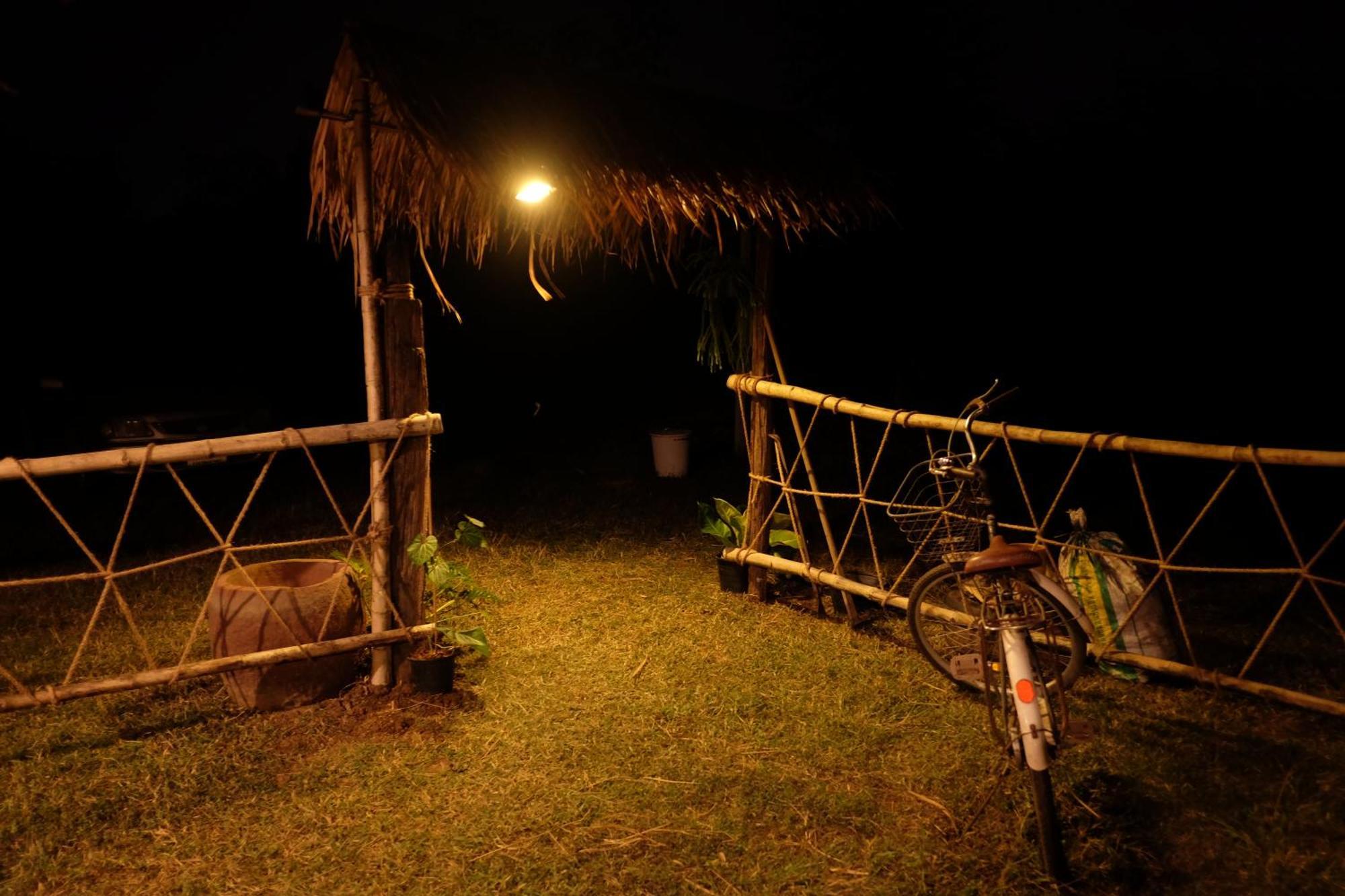 Royal Mountain Hut Hotel Ratchaburi Luaran gambar