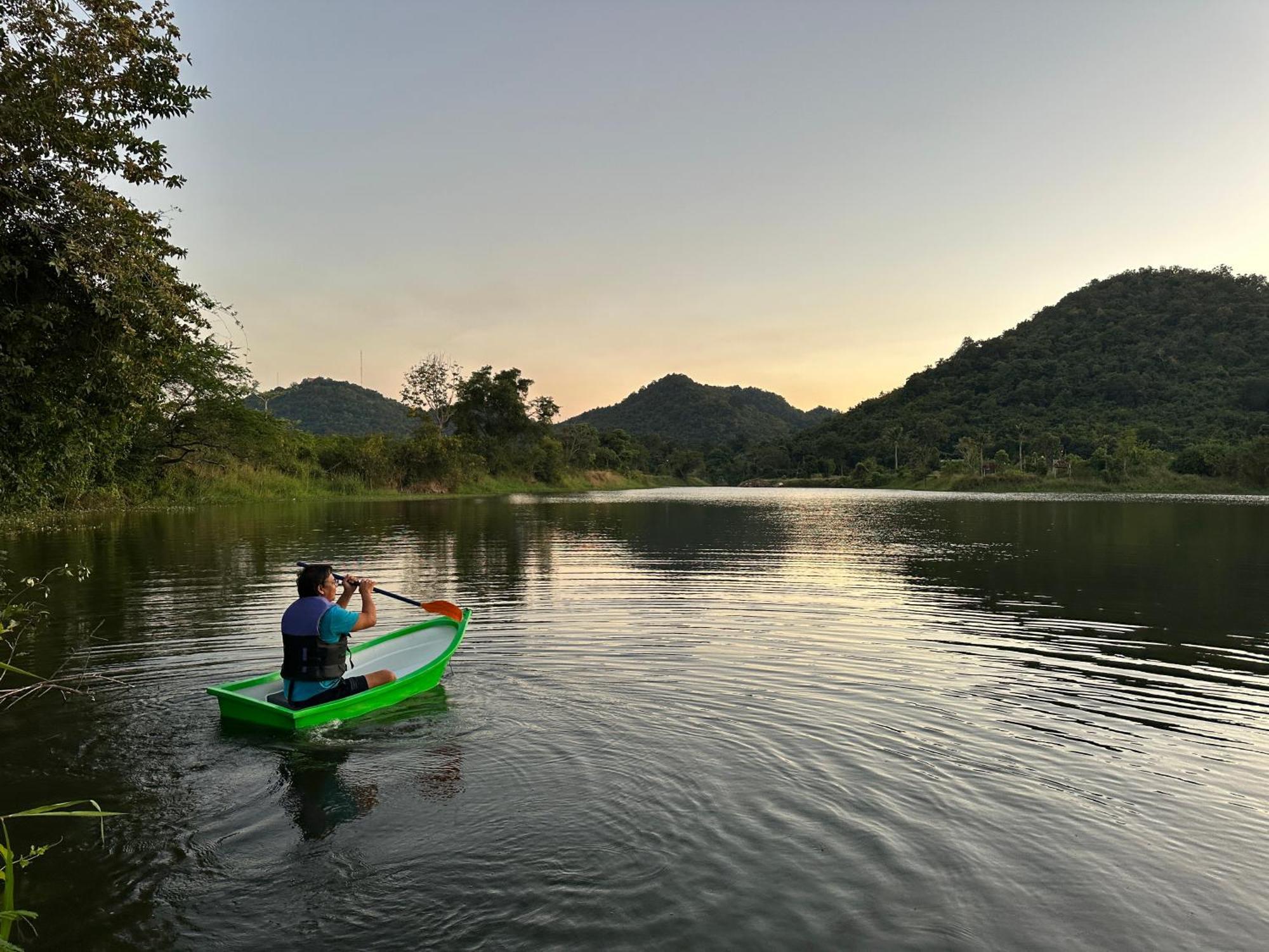 Royal Mountain Hut Hotel Ratchaburi Luaran gambar
